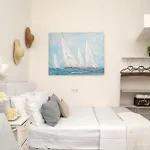 Cocoshome Naxos City