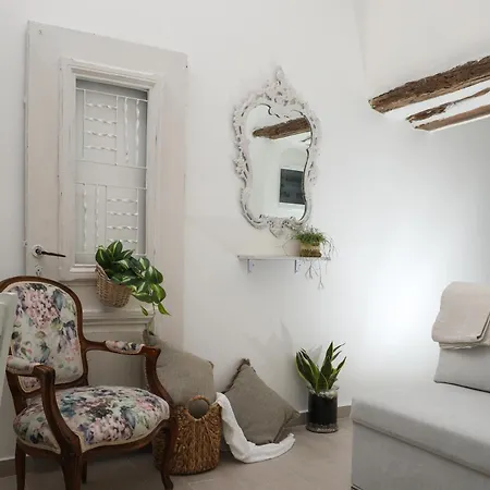 Cocoshome * Naxos City